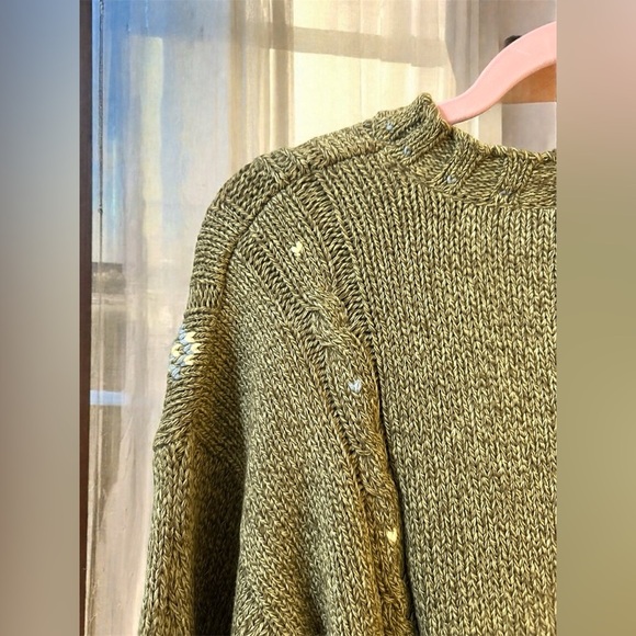 Liz Wear Vintage Cable Knitted Sweater with Embroidered Flowers and Hearts - Picture 5 of 8